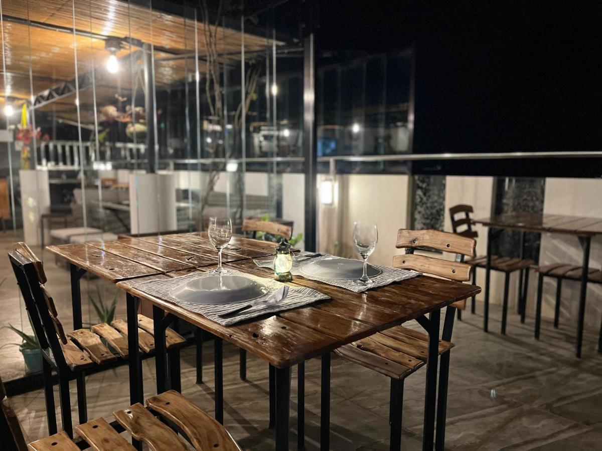 Navarro Hotel Катиклан Екстериор снимка