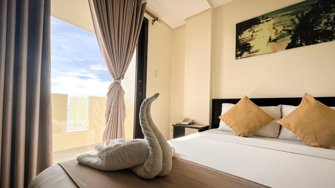 Navarro Hotel Катиклан Екстериор снимка