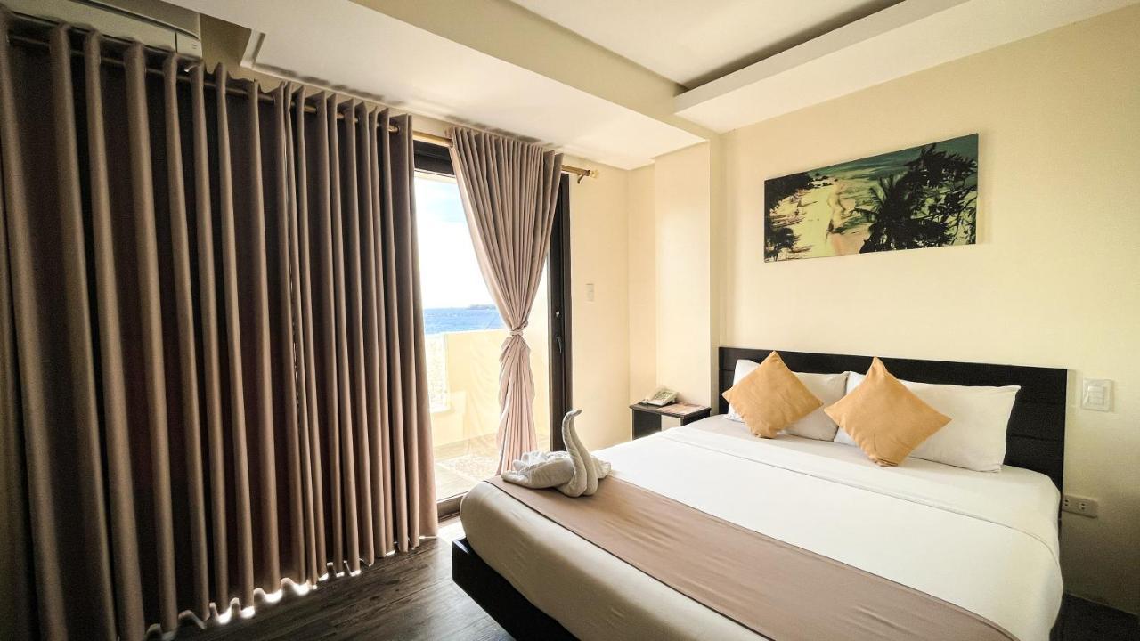 Navarro Hotel Катиклан Екстериор снимка